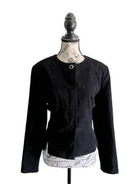 🇨🇦 Vintage Leslie Fay Petite Black Velvet Cropped Jacket Minimalist 90s Academia